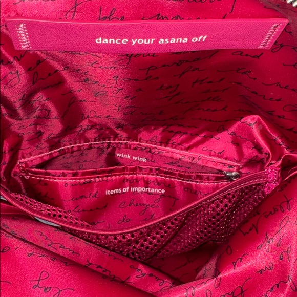 Lululemon Festival Bag Wind Berry Rumble Multi - Picture 8 of 10